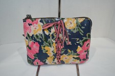 NWT PATRICIA NASH CASSINI SECRET GARDEN WRISTLET CLUTCH P349172 Black pink