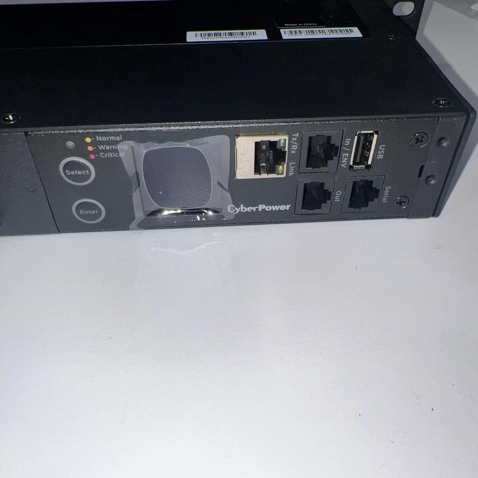 CyberPower PDU81005 Switched Metered-by-Outlet PDU, 100-240V, 20A, 8 Outlets - Image 3 of 4