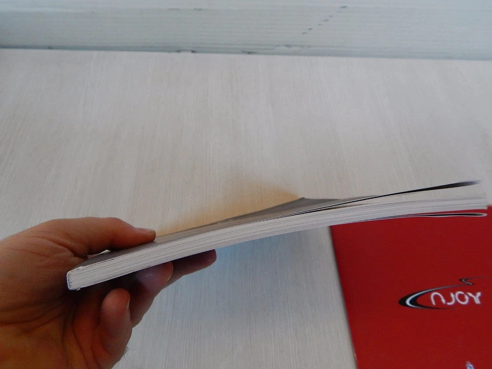 Opuscolo 2003 carrozzieri italiani + depliant brochure Pininfarina Njoy - Immagine 2 di 4