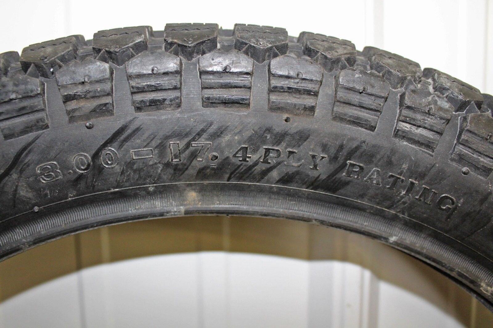 NOS LIEN SHIN 3.00-17 Motorcycle ON/OFF Road Tire Dirt Bike Traction Tread MotoX