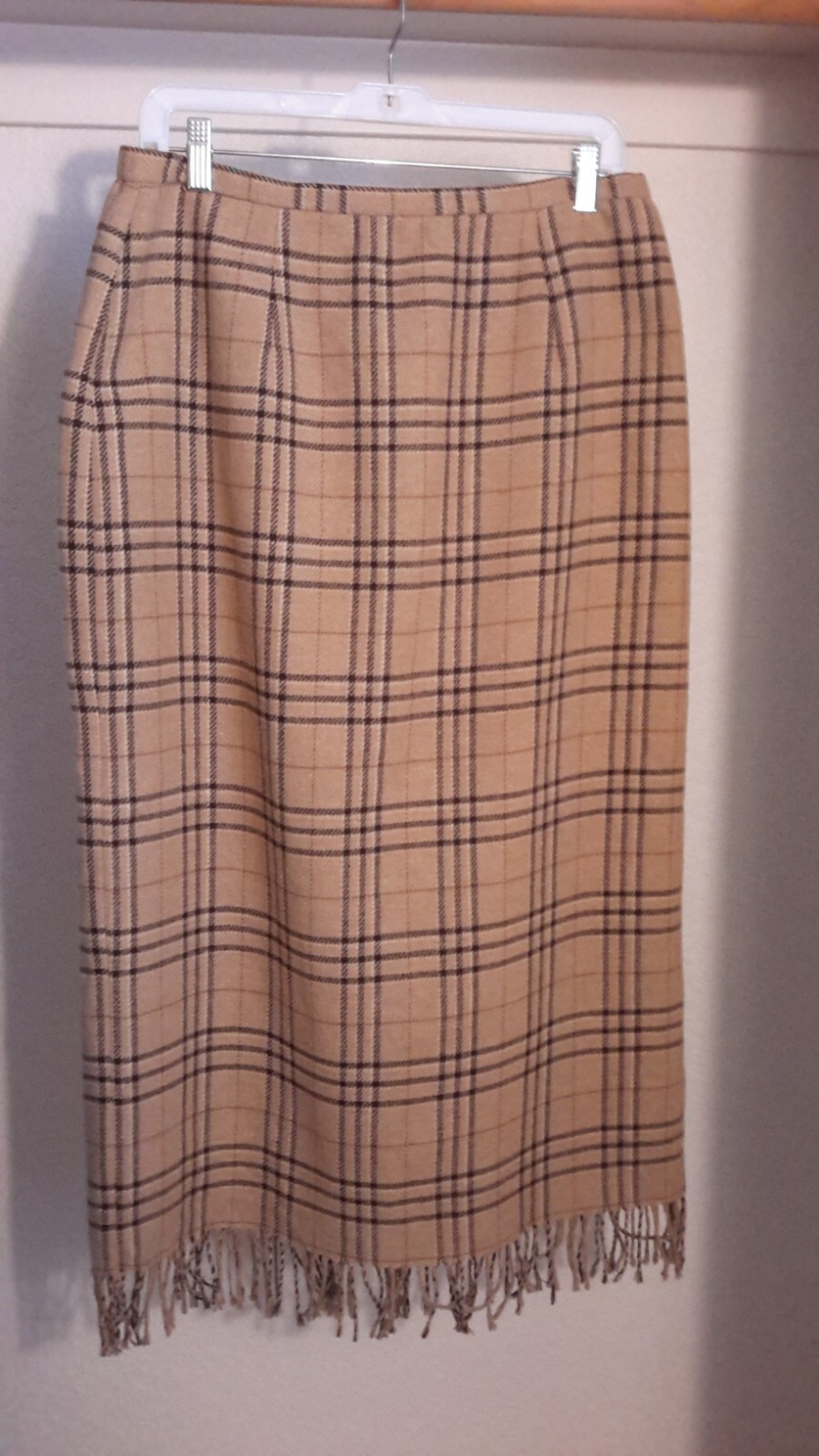 Vintage? Sag Harbor Women’s Size 14 Brown Plaid Wool Blend Pencil Skirt Fringe image 2