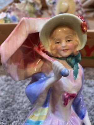 ロイヤルドルトン　MISS DEMURE Royal Doulton Miss Demure Vintage 7.5