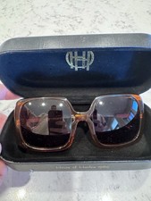 House of Harlow 1960 Sunglasses   Black Oval Frame with Case Paula BH
