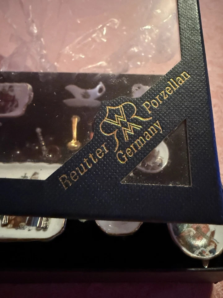 Dollhouse Miniature - Reutter Porzellan Germany Christmas Santa Dining Table Set - Image 3 of 4