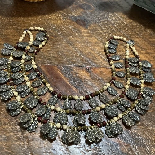 Miriam Haskell? VINTAGE LEAF BEAD BIB NECKLACE STATEMENT PIECE GOLDS BURGUNDY