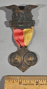 1929 SPAN-AM 30th ANNUAL ENCAMPMENT NEWBURYPORT, BADGE & RIBBON U.S.W.V.