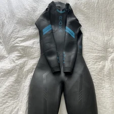 Women’s Roka Maverick Comp II Wetsuit M/L *SIGNS OF WEAR AND TEAR. Check Pics!