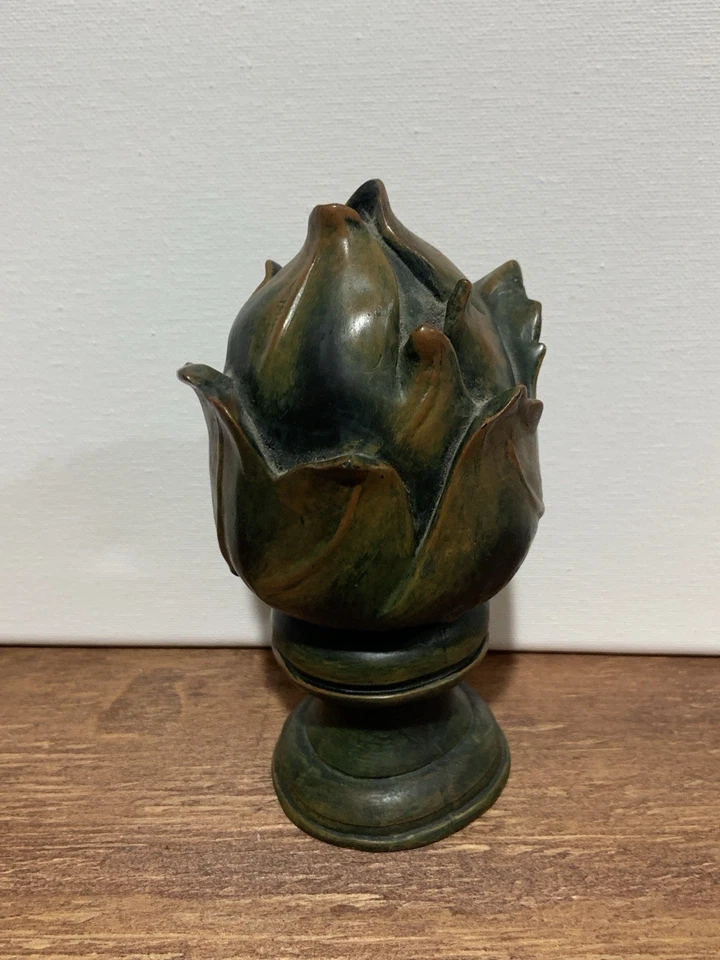 Figura estatua de alcachofa de resina Foto 3 de 4