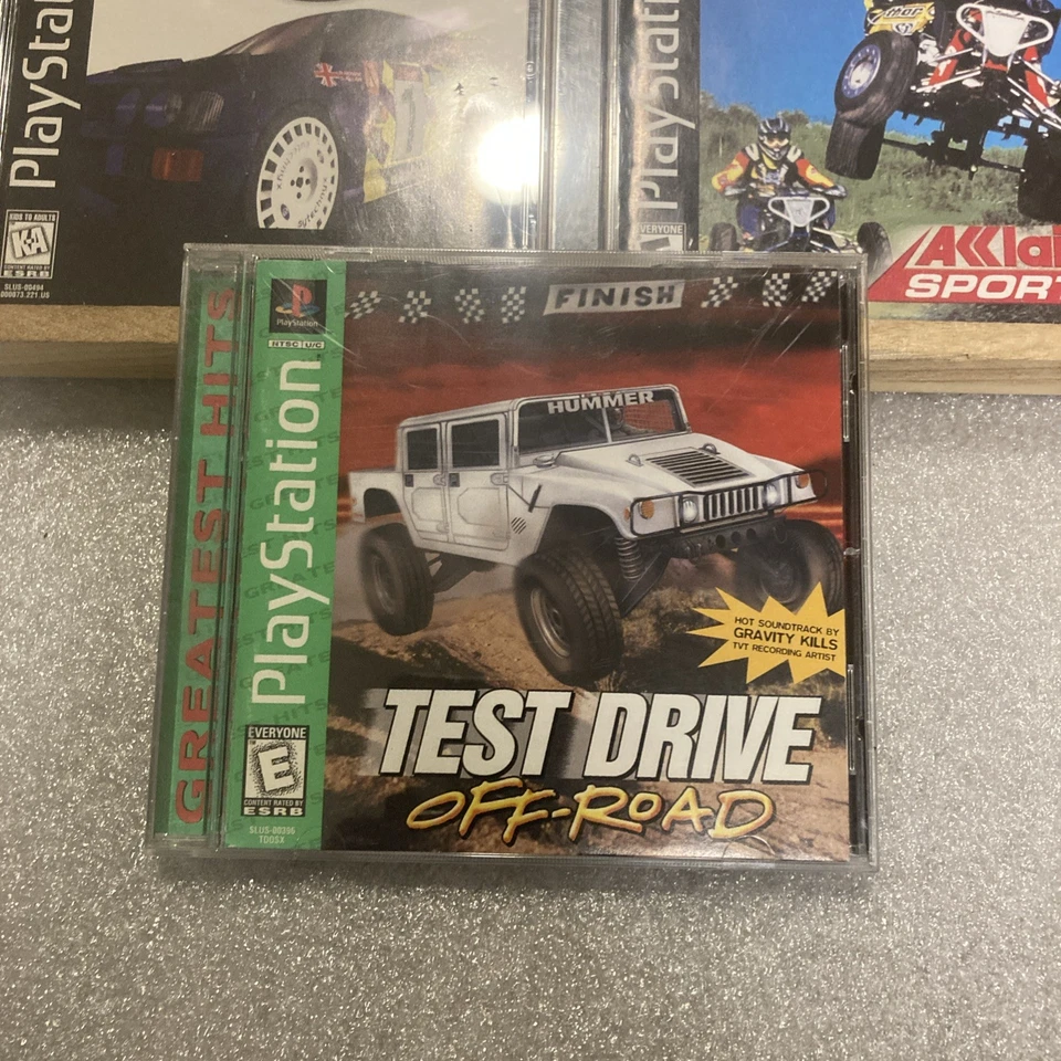 Lote de 5 PlayStation ps1 NASCAR, Moto Racer, ATV, Grand Tour Racing, Test Drive Foto 2 de 3