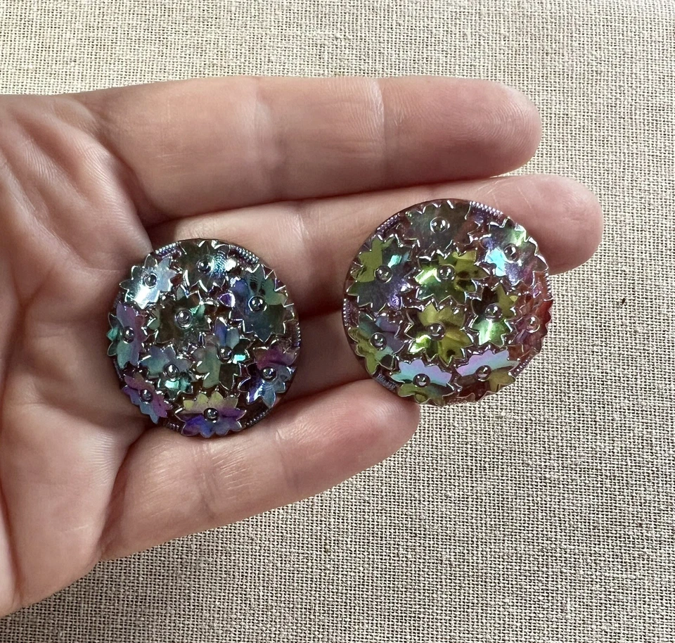 Two Antique Vintage D&E Juliana Iridescent Glass Flower Replacement Cabochons - Image 3 of 4
