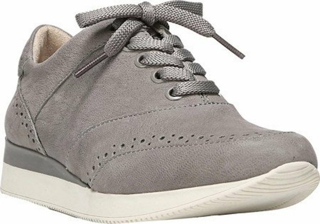 naturalizer athletic shoes