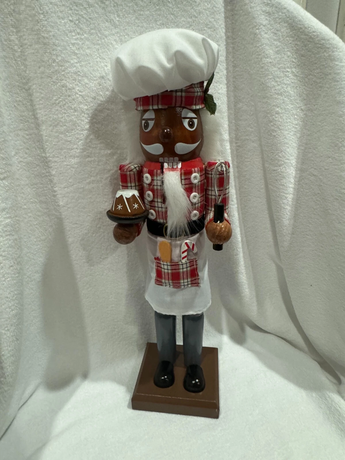 North Pole Trading Co. Nutcracker Holiday 14" AA Baker
Opens in a new window or tab
