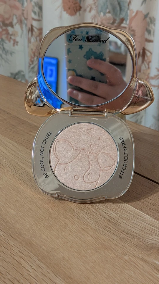 Genuine Too Faced Glowver Puppy Love Highlighter 🩷🐕Brand New & Rare🐕🩷 - Image 4 of 4