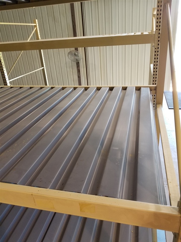 Pallet Rack Solid Corrugated Decking 31.5