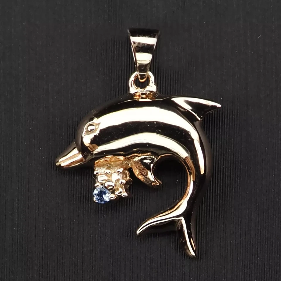 Bellissimo ciondolo delfino in argento sterling 925 taglio diamante zaffiro blu - Immagine 4 di 4