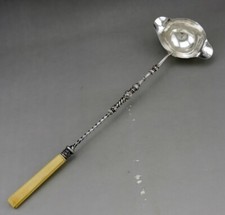 Louche à punch ou crème en argent massif et os, époque XIX ème