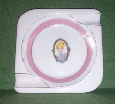 Vintage Disneyland Memorabilia Lady Souvenir Porcelain Ashtray Rare Nice