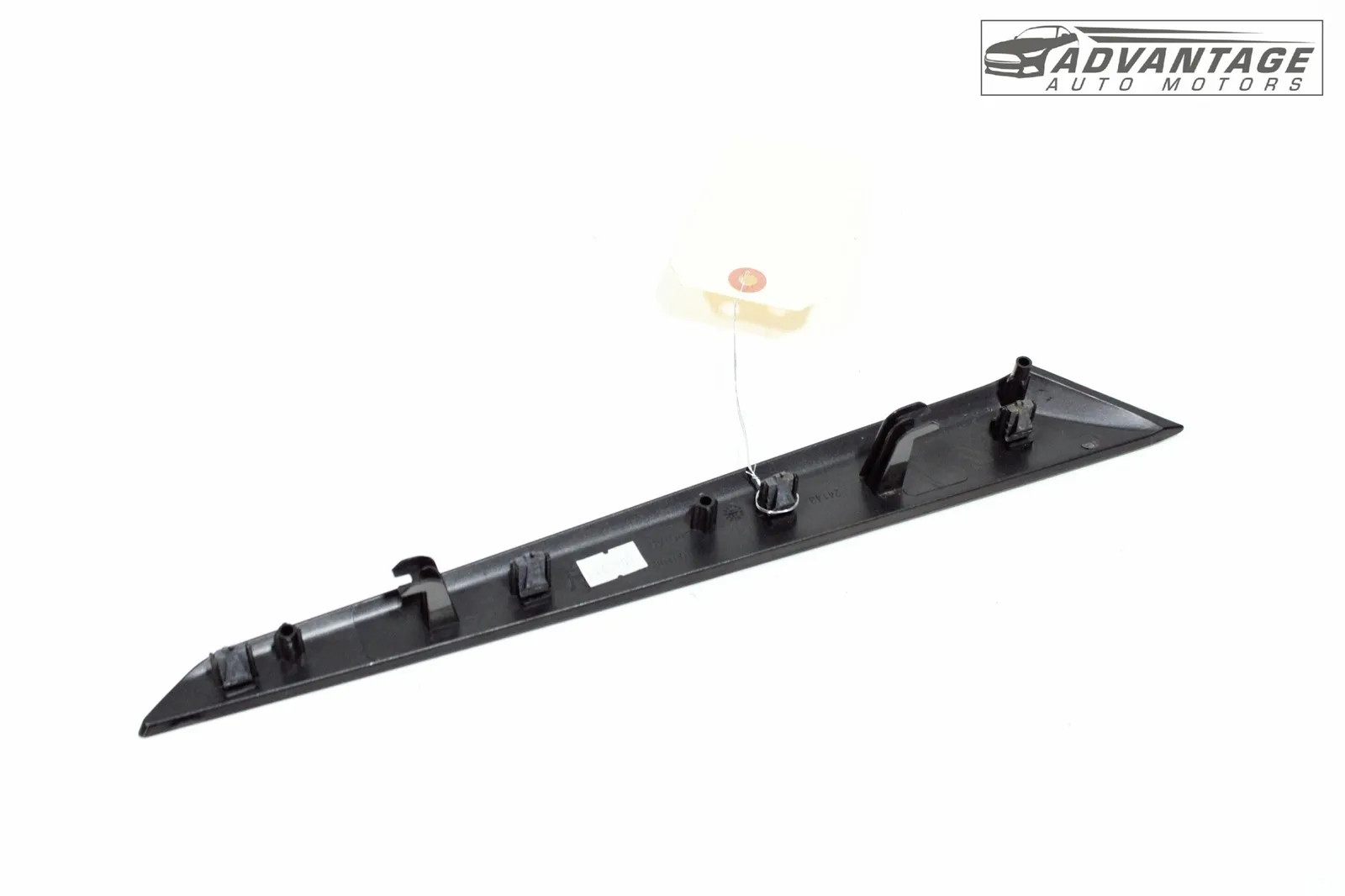 Maserati Ghibli S Q4 2014-2021 Front Left Door panel molding