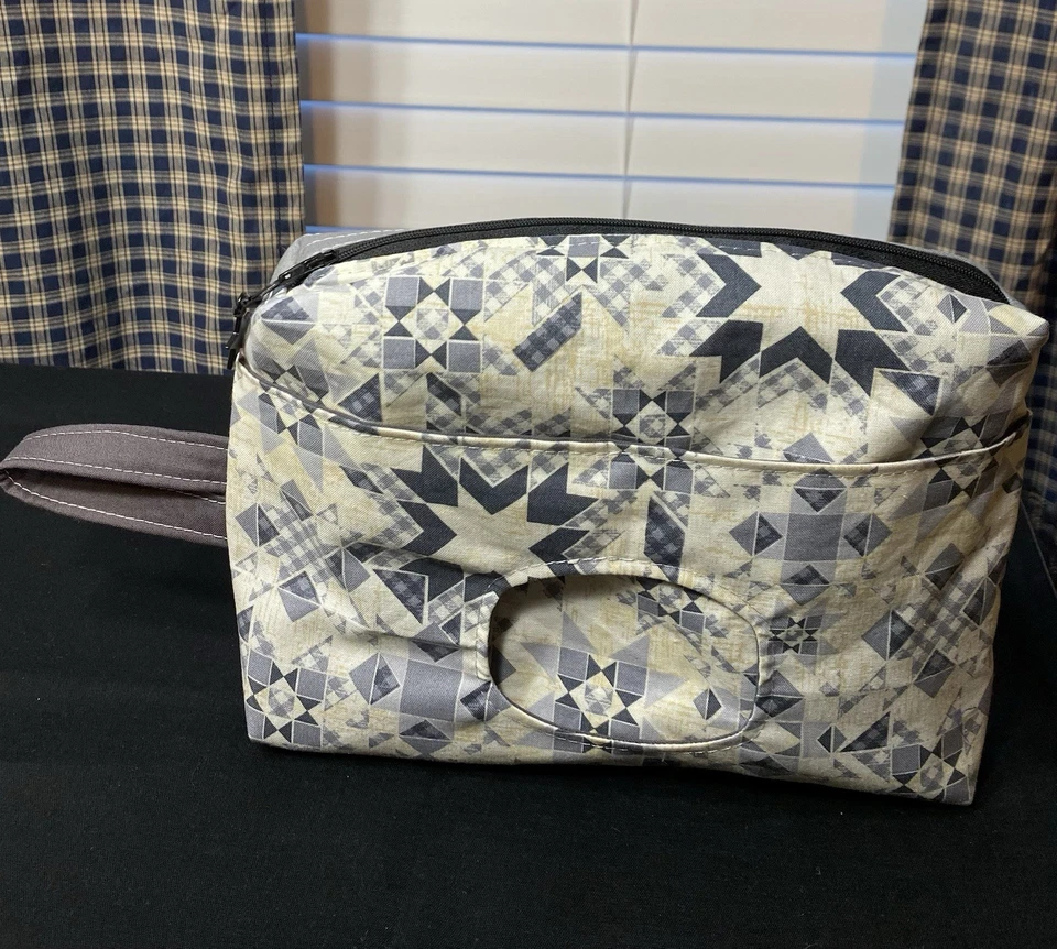 Bolso clutch casero By Me para pañales y limpieza perfecto para sobre la marcha Foto 3 de 4