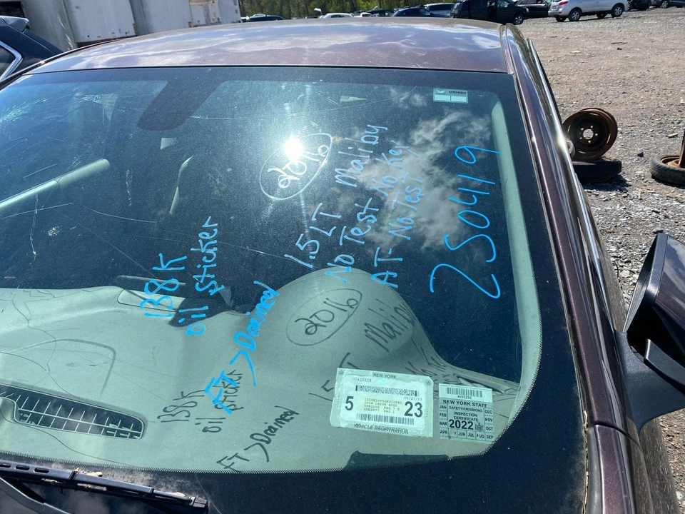 16 17 18 CHEVY MALIBU Alternator - Image 2 of 4