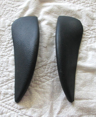 7'' END TO END BLACK WINTEC ENGLISH SADDLE KNEE BLOCKS