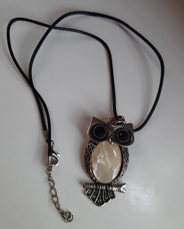 Halskette mit Eule Anhänger & Abalone Weiß°. - Bild 2 von 3