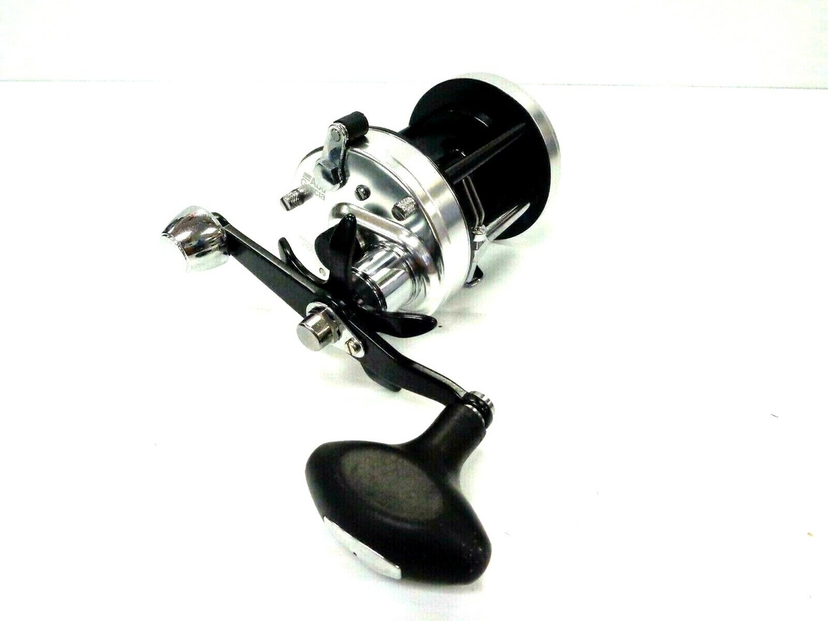 Abu Garcia C3-7000 Ambassadeur C3 7000 Baitcasting Reel - Right