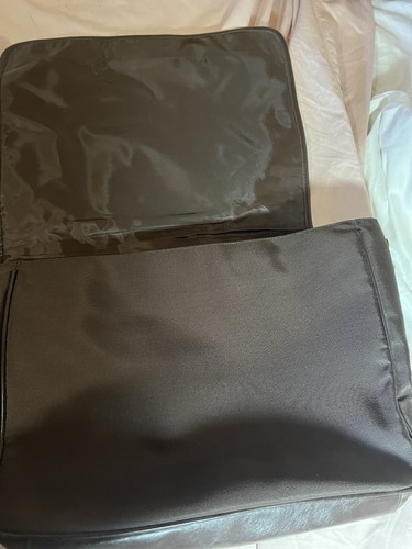 Calvin Klein Tan Messenger Laptop Bag Great Condition Brown Strap And Trim - Picture 3 of 5