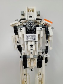 LEGO Technic Star Wars: Stormtrooper (8008) - Used w/ Instructions 