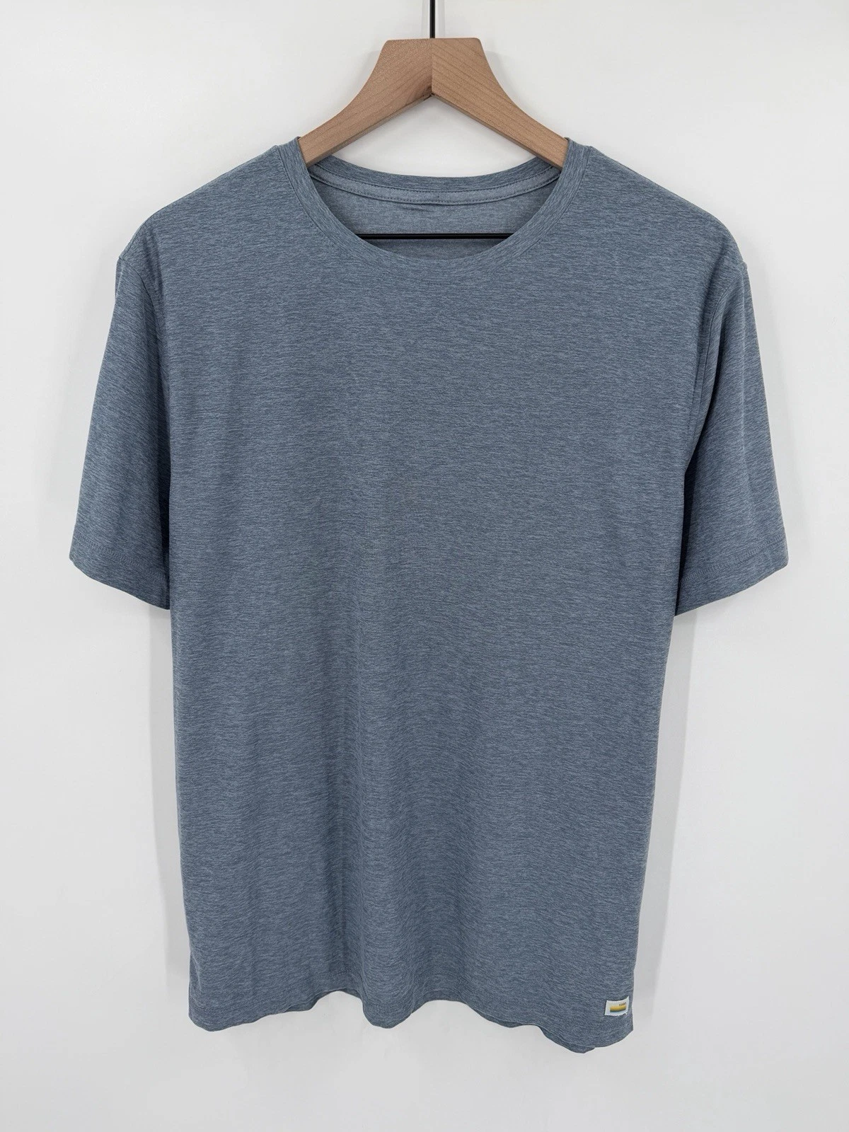 Vuori Strato Tech Performance T-Shirt Mens Large Blue Heather Crew Neck Stretch