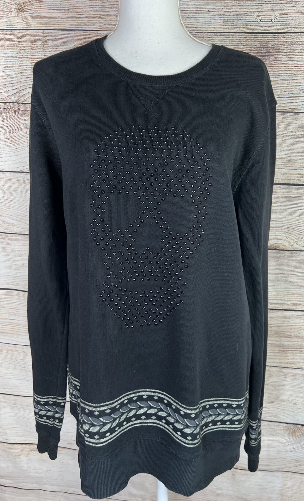 Women's XL Black Embellished Skull Knit Sweater with Studs EUC