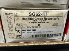 Box of 10 Pass & Seymour SG62-HI HOSPITAL GRADE  15A 125V DUPLEX RECEPTACLE L29