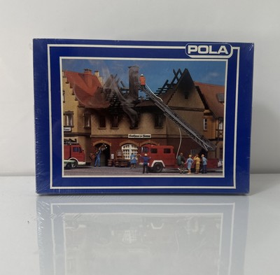 POLA 150 Burning House To build HO Scale