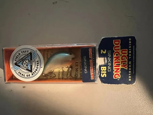 VINTAGE UGLY DUCKLING LURES PACK OF 1 NO. 2 BIS SINKING 30 YEARS OLD HAND MADE