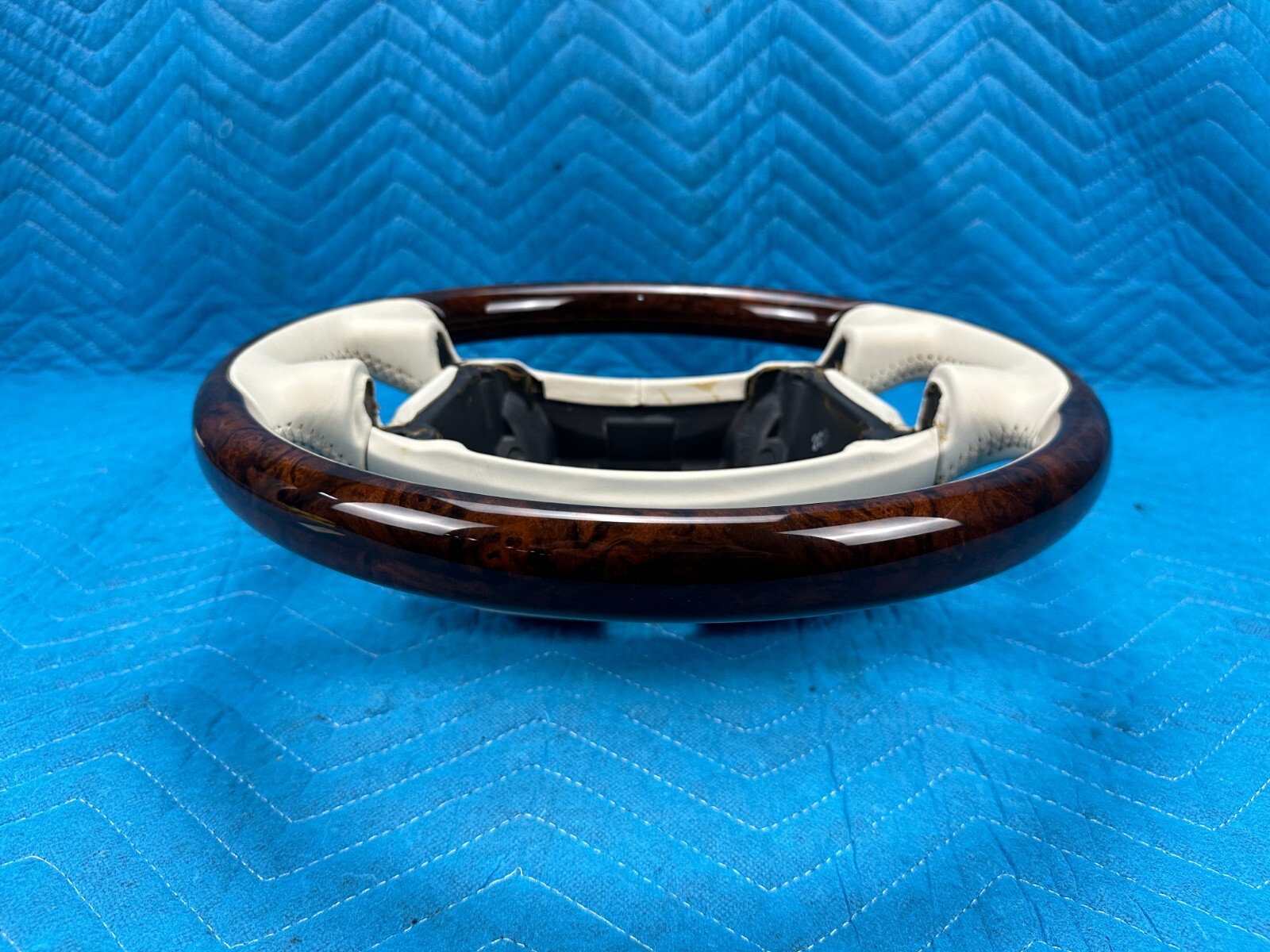 Bentley Flying Spur Steering Wheel w/ Wood Trim Burr Walnut Ivory 29k 2009 OEM