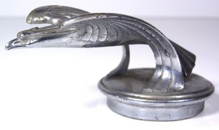 ORIGINAL 1931 32 CHEVY AUTOMOBILE FLYING EAGLE HOOD ORNAMENT RADIATOR CAP MASCOT