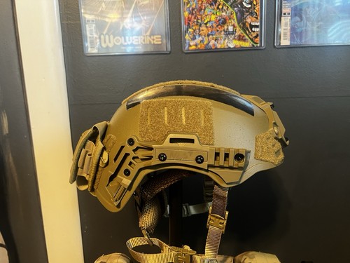 Team Wendy 3.0 clone. Thick and heavy Helmet. M/L tan + pouch and cover