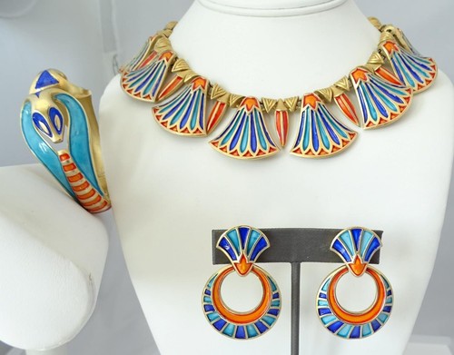 Vtg Crown Trifari Egyptian Revival King Tut Necklace Snake Bracelet Earring SET - Picture 11 of 11