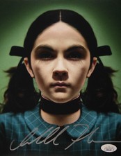 Isabelle Fuhrman Signed 8x10 Orphan Esther Autographed JSA