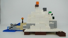 Used LEGO Minecraft: The Snow Hideout (21120) Complete w/ Figs & Manual