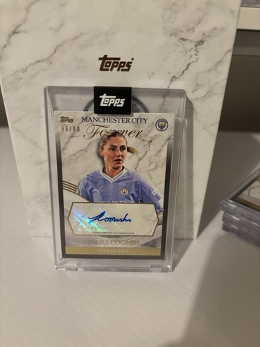 Topps Manchester City Forever Laura Coombs Auto /99