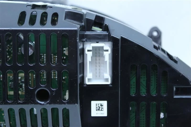 SPEEDOMETER CLUSTER 梅赛德斯-奔驰 E350 E550 E63 2011 11 2129003009 11111 — 第 3/4 张图片