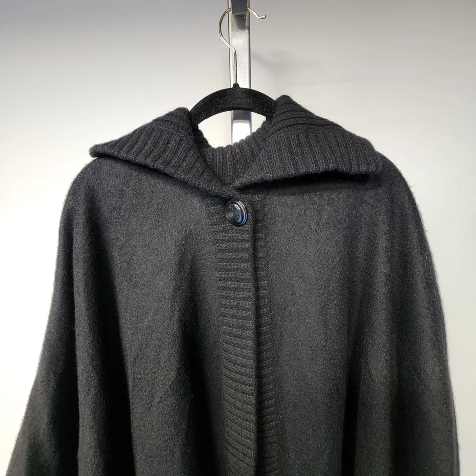 Poncho Nordstrom 100 % cachemir negro envolvente nuevo con etiquetas un broche necesita ser cosido Foto 2 de 4