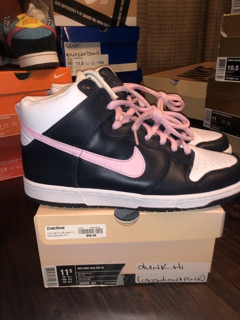 pink nike dunks