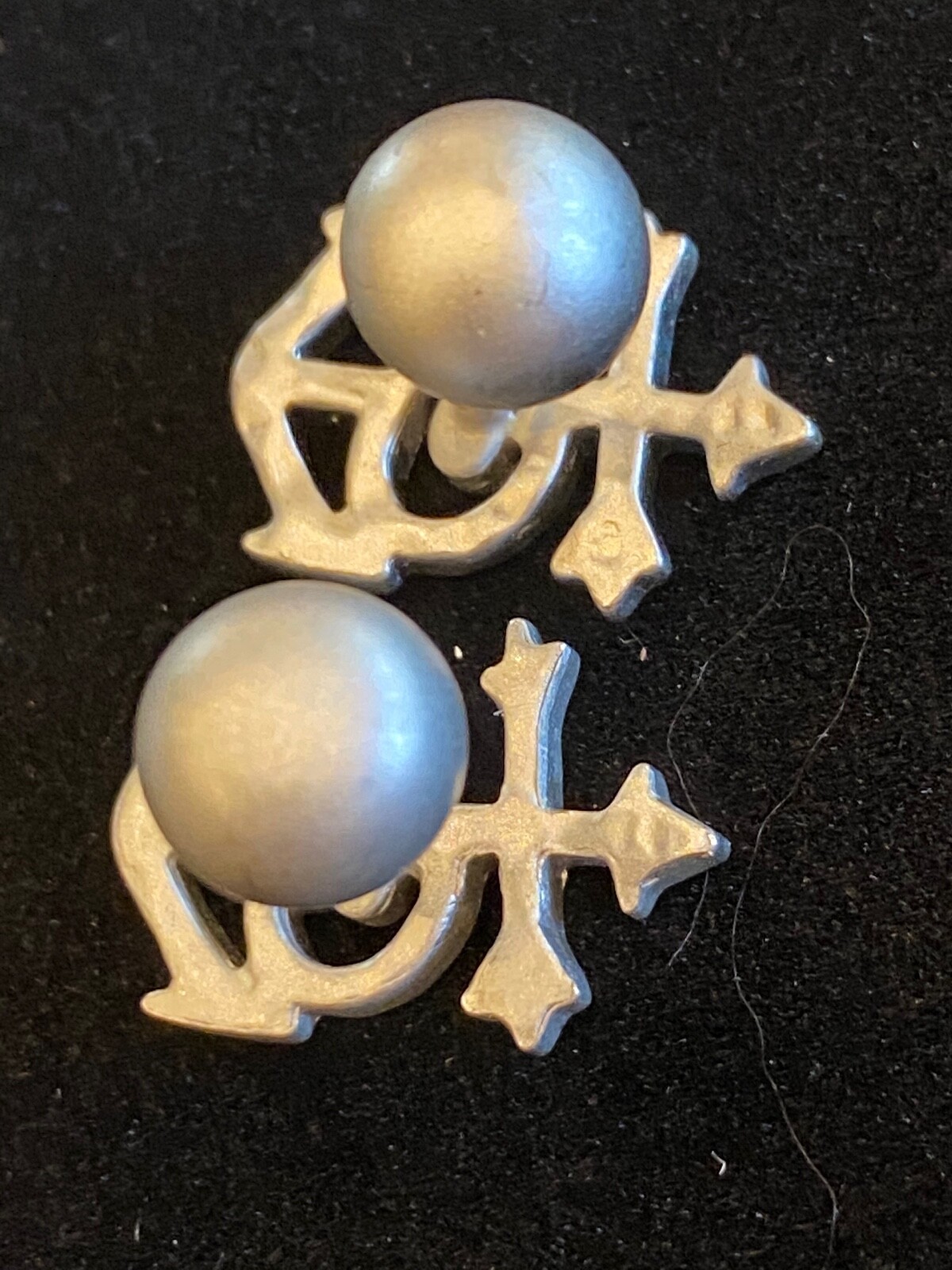 VINTAGE CHRISTIAN LACROIX SILVER TONE LOGO CUFFLINKS Gem