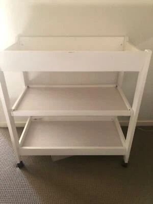 gumtree boori change table