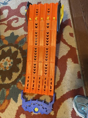 Hot Wheels Roll Out Raceway Track Set Storage Bucket Unrolls 5 Lanes Missing One