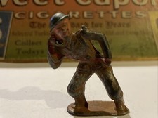 1940'S BARCLAY MANOIL SOLDIER LEAD SOLDIER FIELDTELEPHONE RIFLE ORIGINAL WW2 TOY