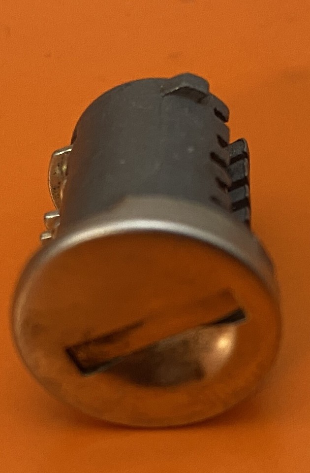 Keycode A146 Yakima SKS Lock Cores &/OR Replacement Keys OEM A146 A147 A148 Key Core ...