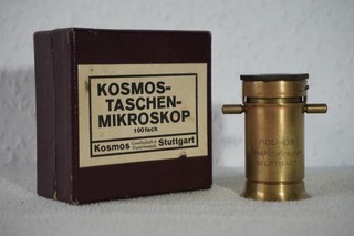 KOSMOS Stuttgart Taschenmikroskop 100fach Antik Messing OVP Box Optik